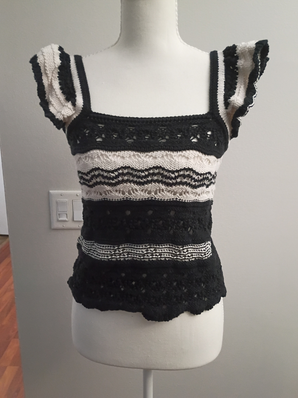 The Loft Black and White Knit Square-Neck Women's Top
